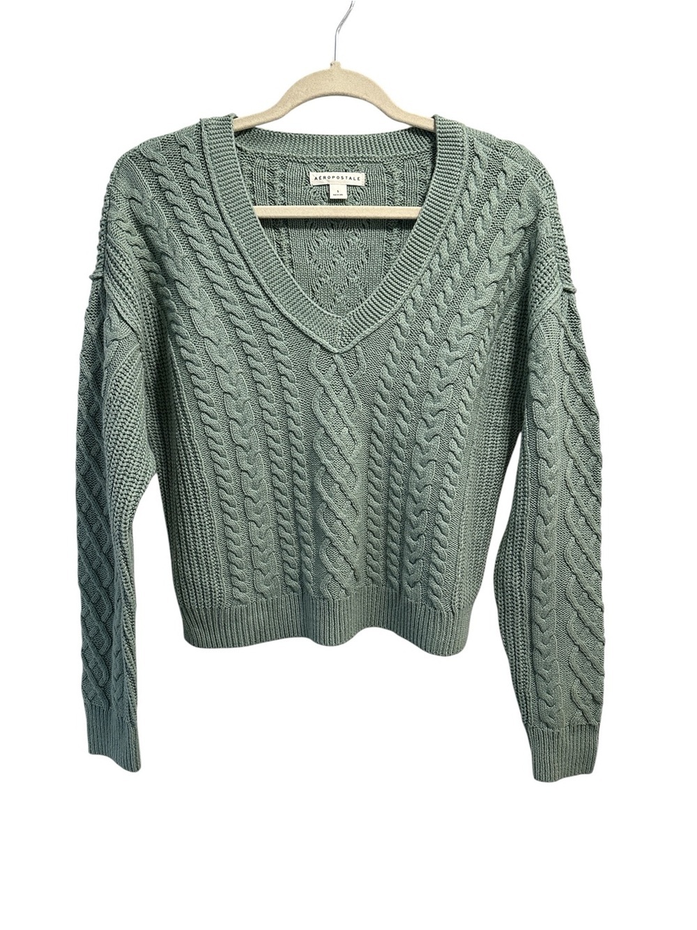 Aeropostale green slouchy cable knit cropped v neck sweater Size Small